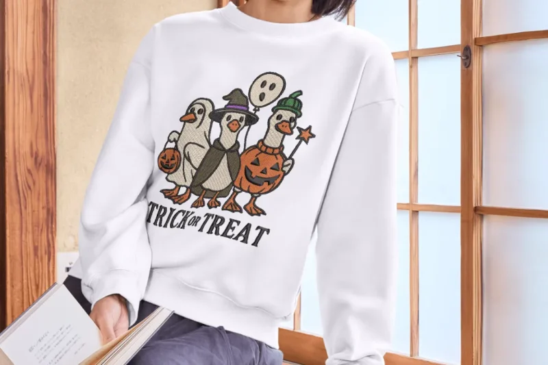Cute Halloween Ducks Trick or Treat Animal Holiday | C016 - Image 2