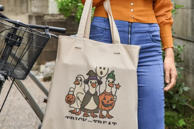 Cute Halloween Ducks Trick or Treat Animal Holiday | C016 - Image 4